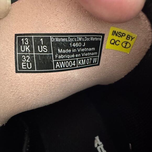 Dr. Martens 1460 Junior Light Pink Leather Kids Girl's Boot Size US1 - Picture 6 of 10